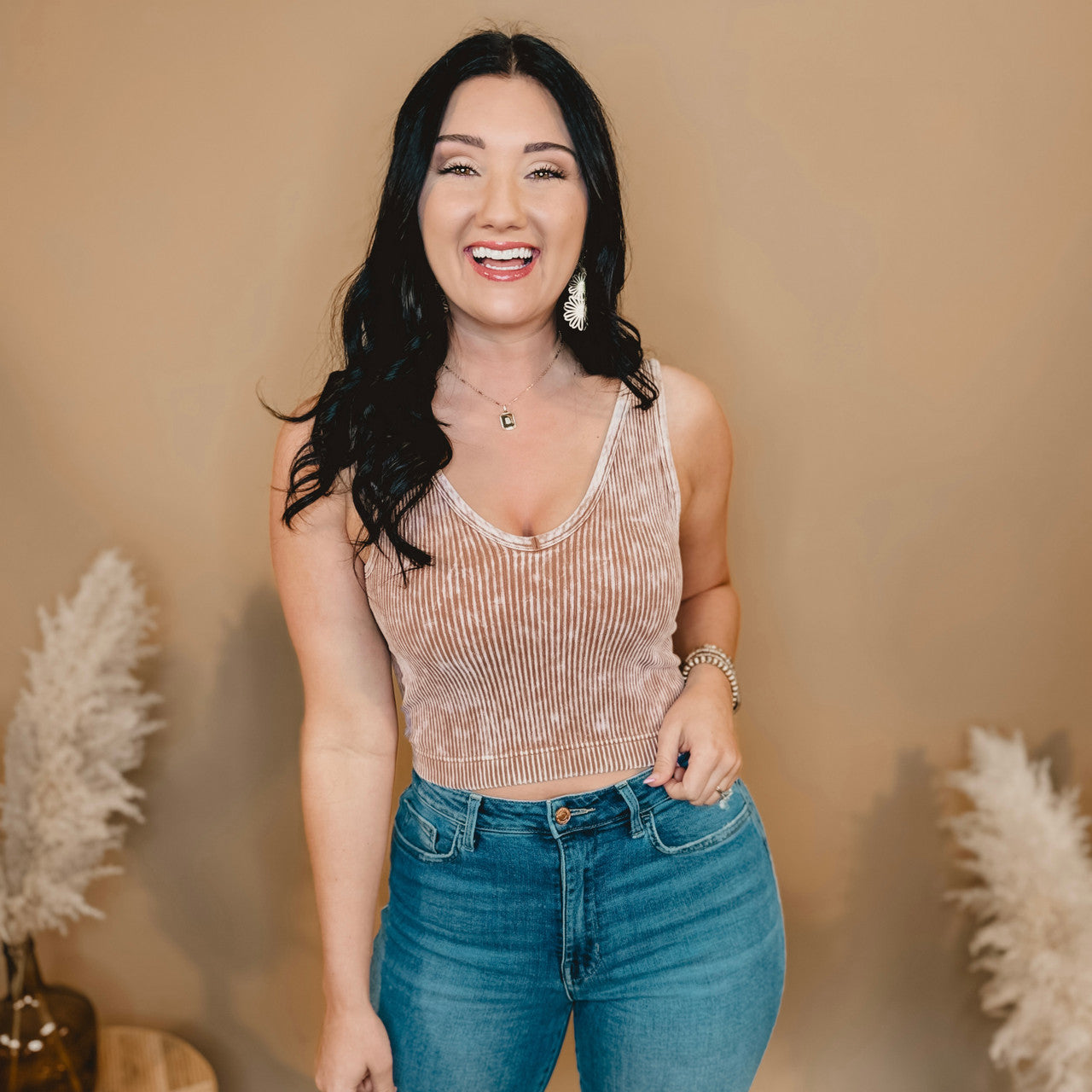 Coming Back V-Neck Cropped Tank - Deep Camel Coming Back V-Neck Cropped Tank - Deep Camel