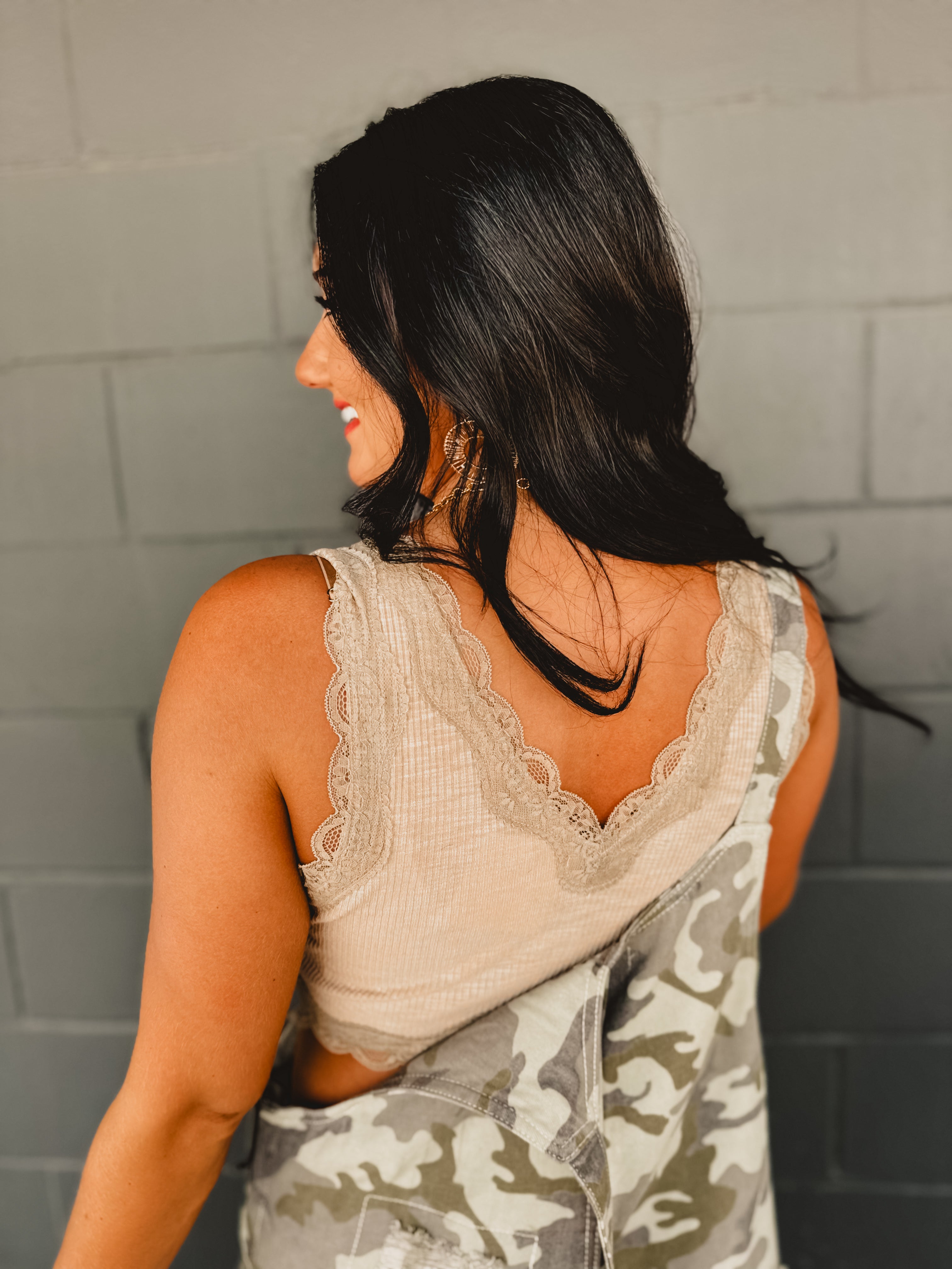 POL Lace Detail Cropped Tank Top - Dried Taupe POL Lace Detail Cropped Tank Top - Dried Taupe